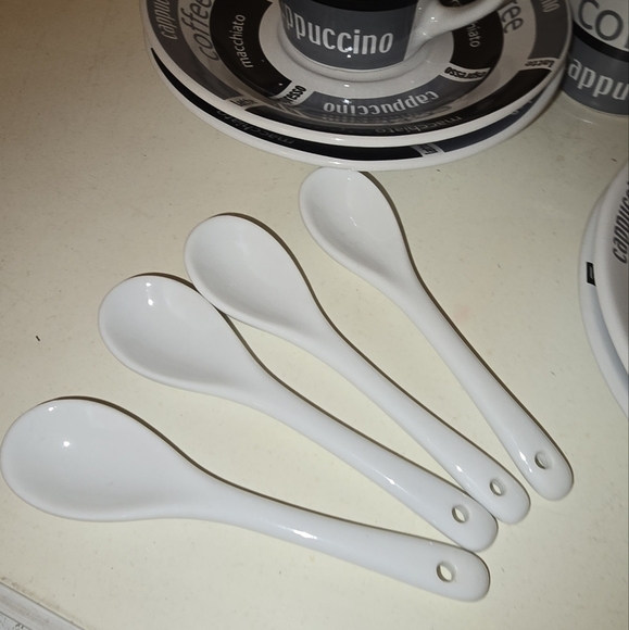 ⭐️40% Off⭐️ IMUSA Espresso Coffee Set with Saucers and Mini Spoons - Set of 4 - Picture 5 of 8